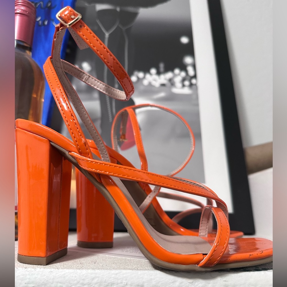 WOMENS ORANGE STRAPPY SANDALS